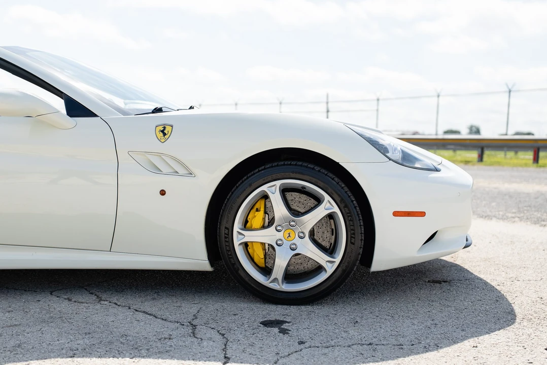 2013 Ferrari California 30 - Image 29 of 31