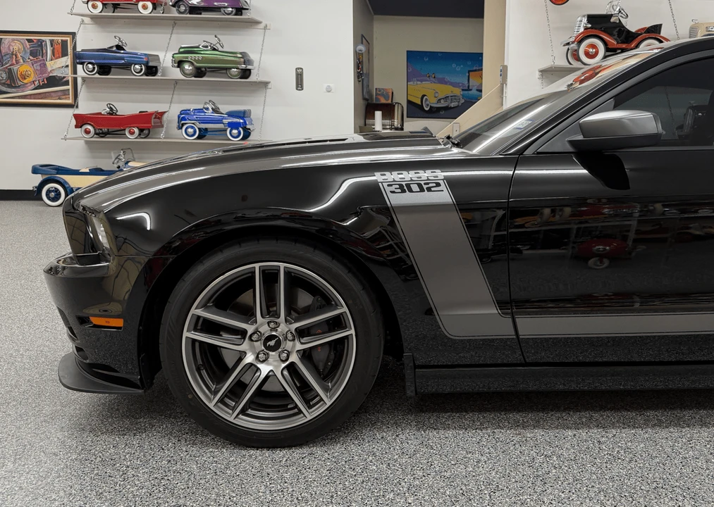 2013 Ford S197 Mustang Boss 302 - Image 28 of 31