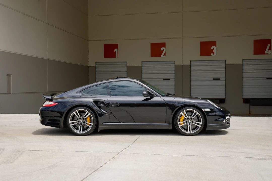 2013 Porsche 997 Turbo S - Image 9 of 31