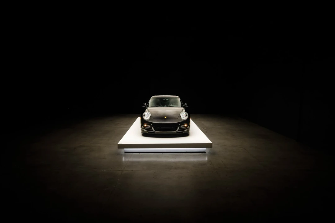 2013 Porsche 997 Turbo S - Image 25 of 31