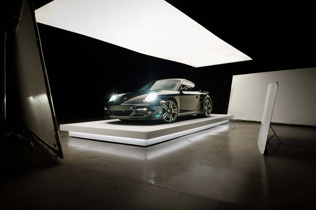 2013 Porsche 997 Turbo S - Image 20 of 31