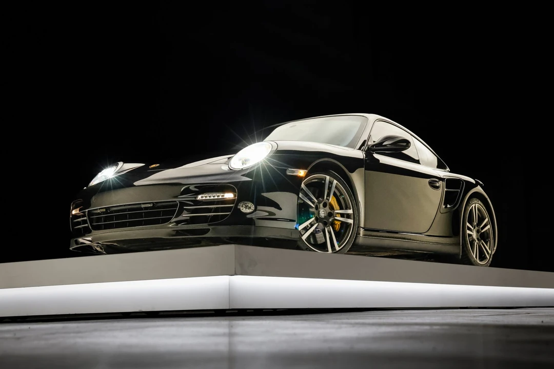 2013 Porsche 997 Turbo S - Image 22 of 31
