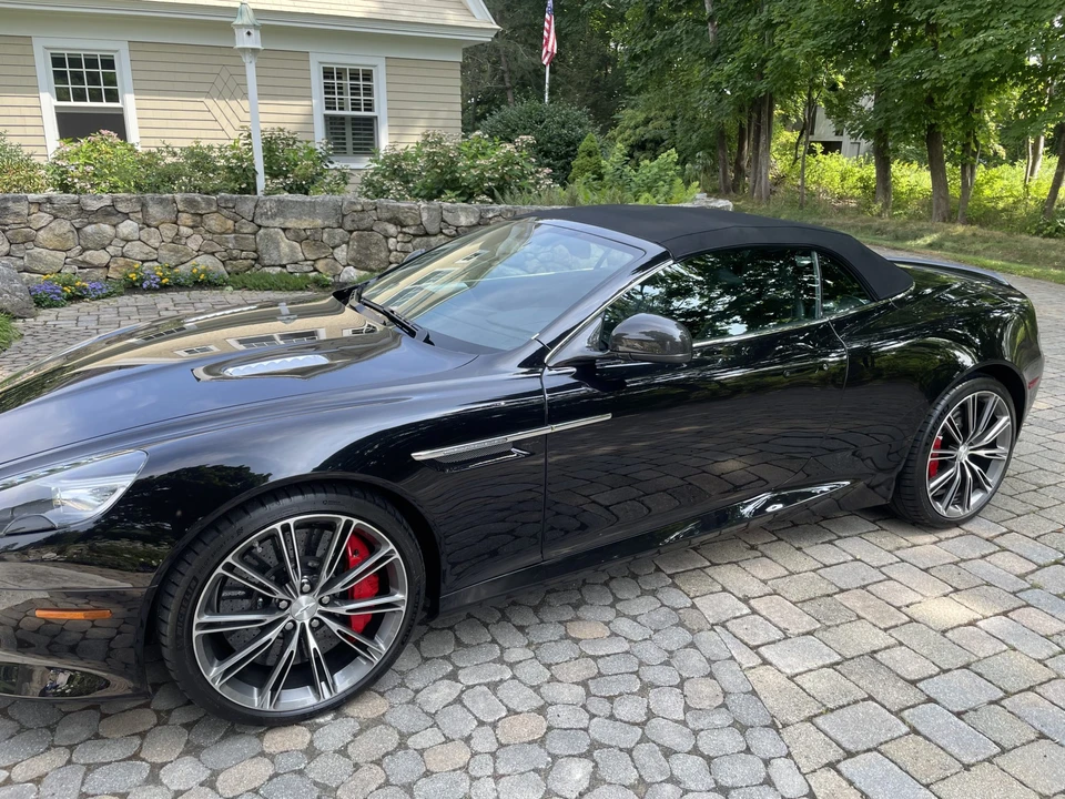 2014 Aston Martin DB9 - Image 16 of 31