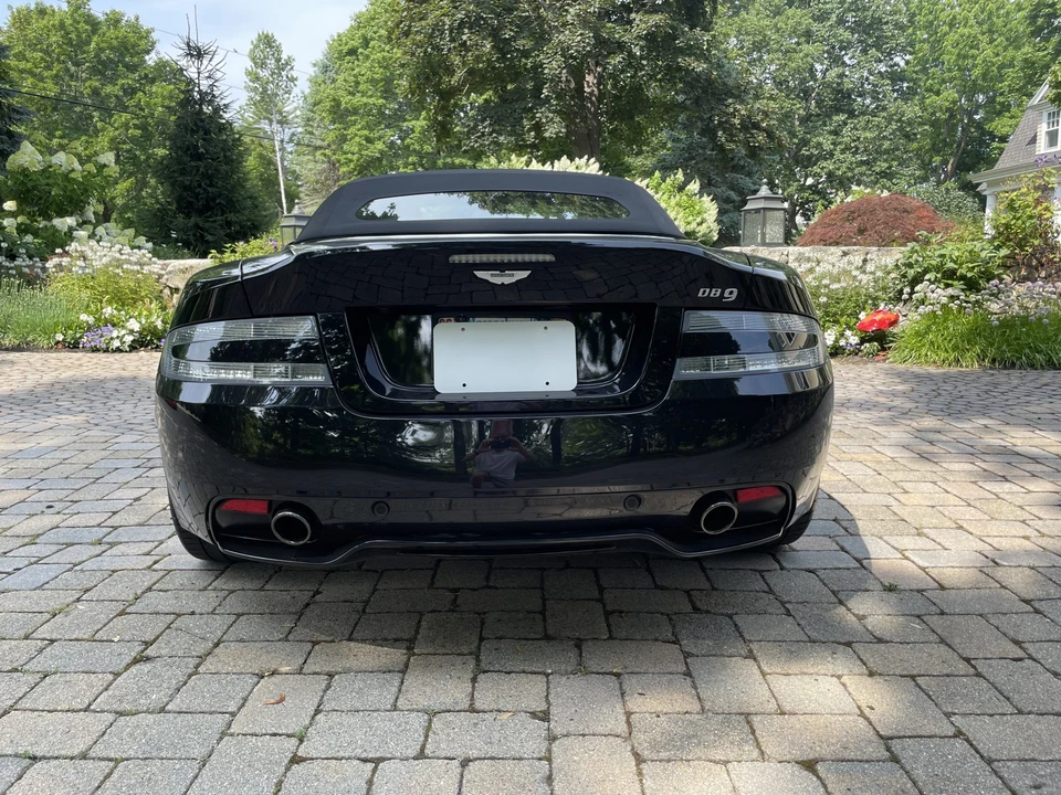 2014 Aston Martin DB9 - Image 14 of 31