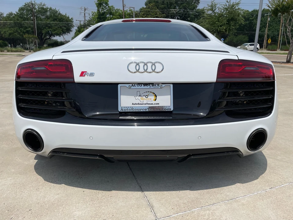 2014 Audi 42 R8 - Image 28 of 31
