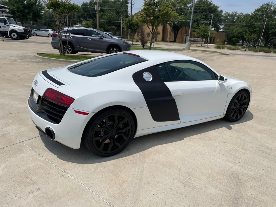 2014 Audi 42 R8 - Image 24 of 31
