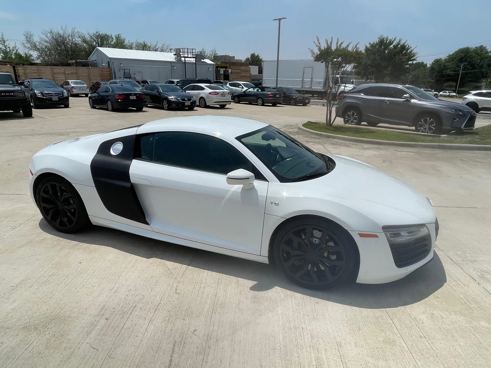 2014 Audi 42 R8 - Image 20 of 31