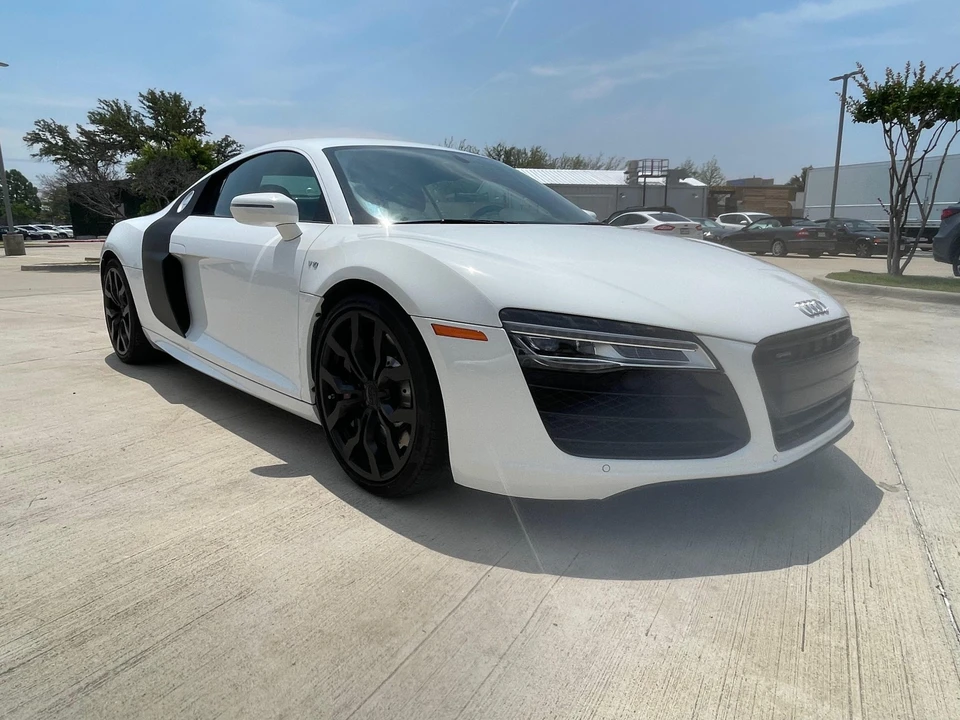 2014 Audi 42 R8 - Image 19 of 31