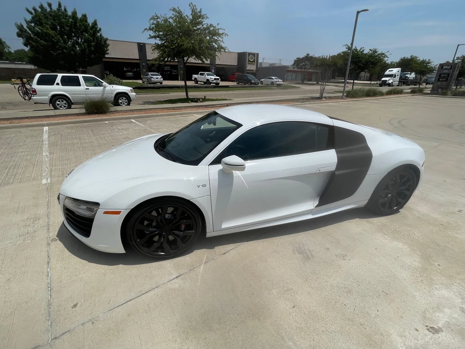 2014 Audi 42 R8 - Image 6 of 31