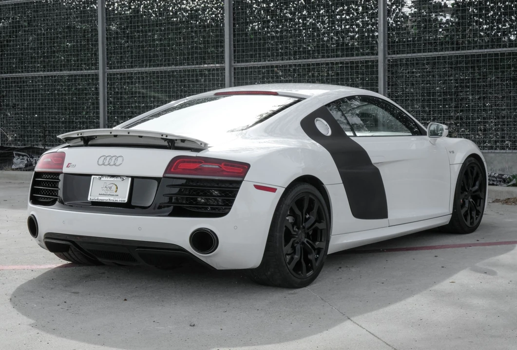 2014 Audi 42 R8 - Image 3 of 31