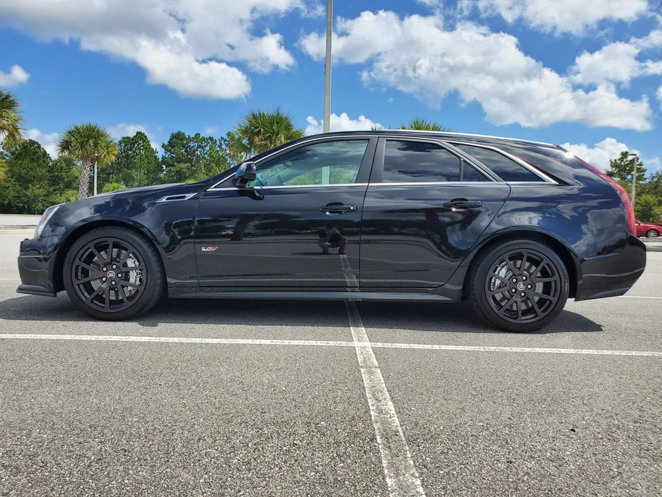 2014 Cadillac CTS-V 2nd Gen - Image 4 of 31