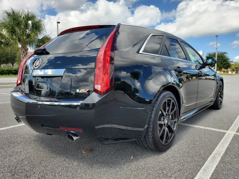 2014 Cadillac CTS-V 2nd Gen - Image 9 of 31