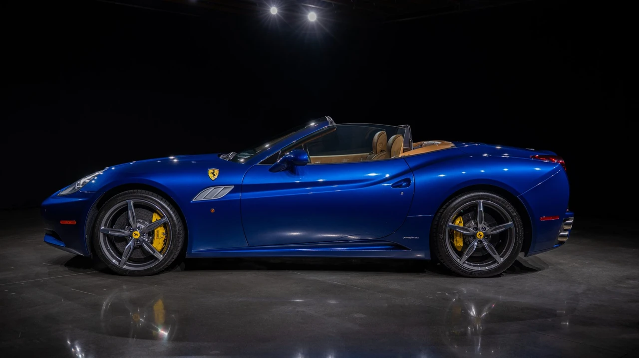 2014 Ferrari California 30 - Image 17 of 31