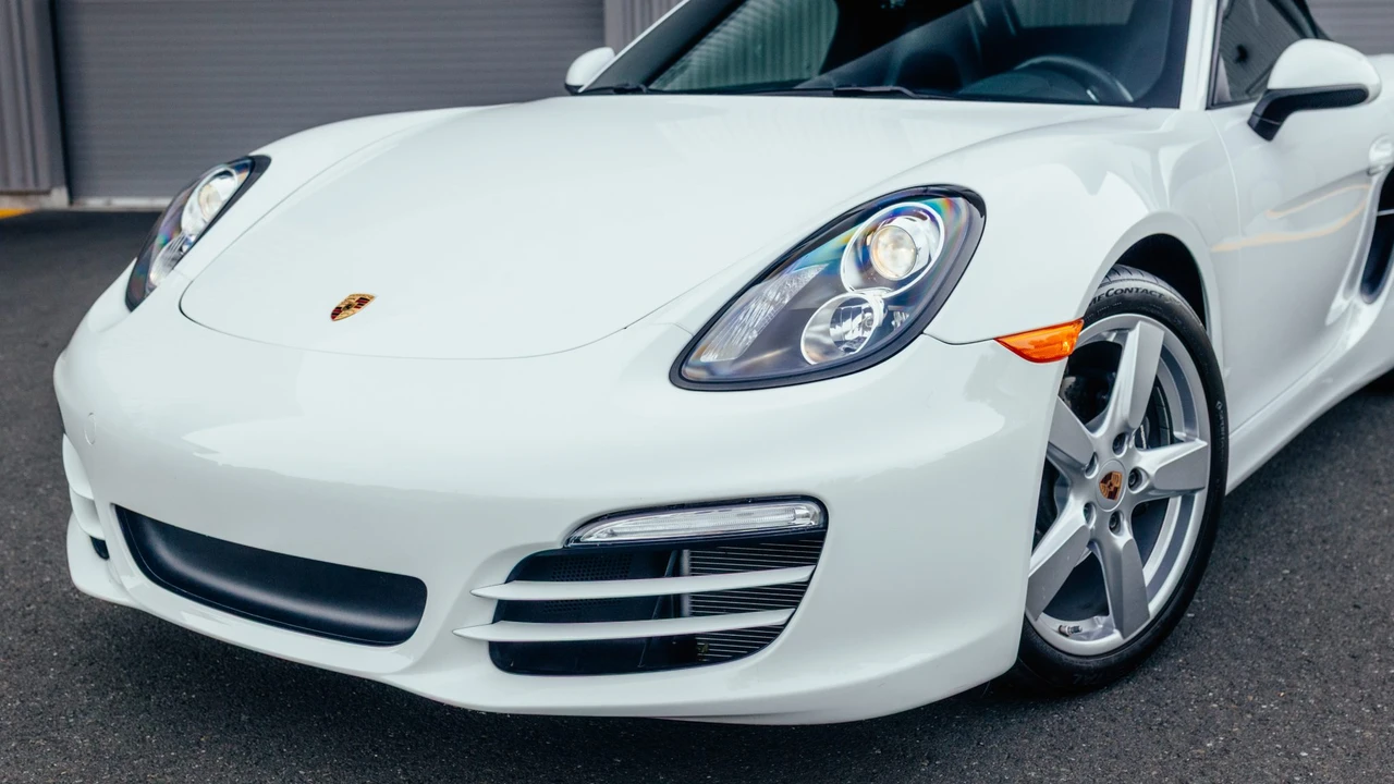2014 Porsche 981 Boxster - Image 18 of 31