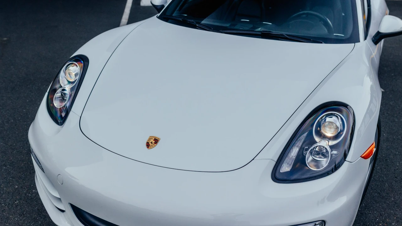 2014 Porsche 981 Boxster - Image 19 of 31