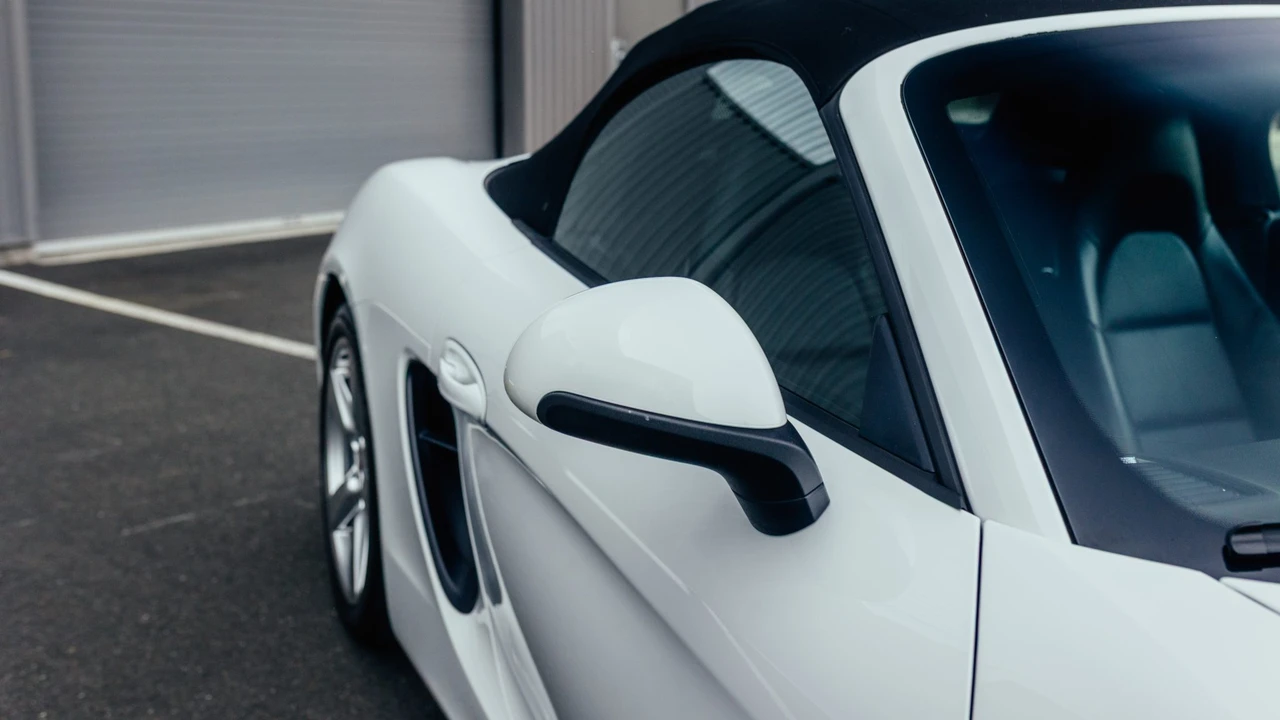 2014 Porsche 981 Boxster - Image 29 of 31