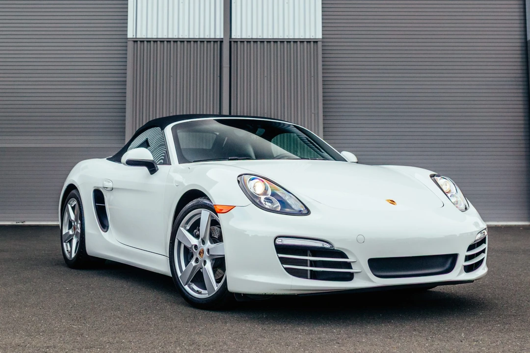 2014 Porsche 981 Boxster - Image 9 of 31