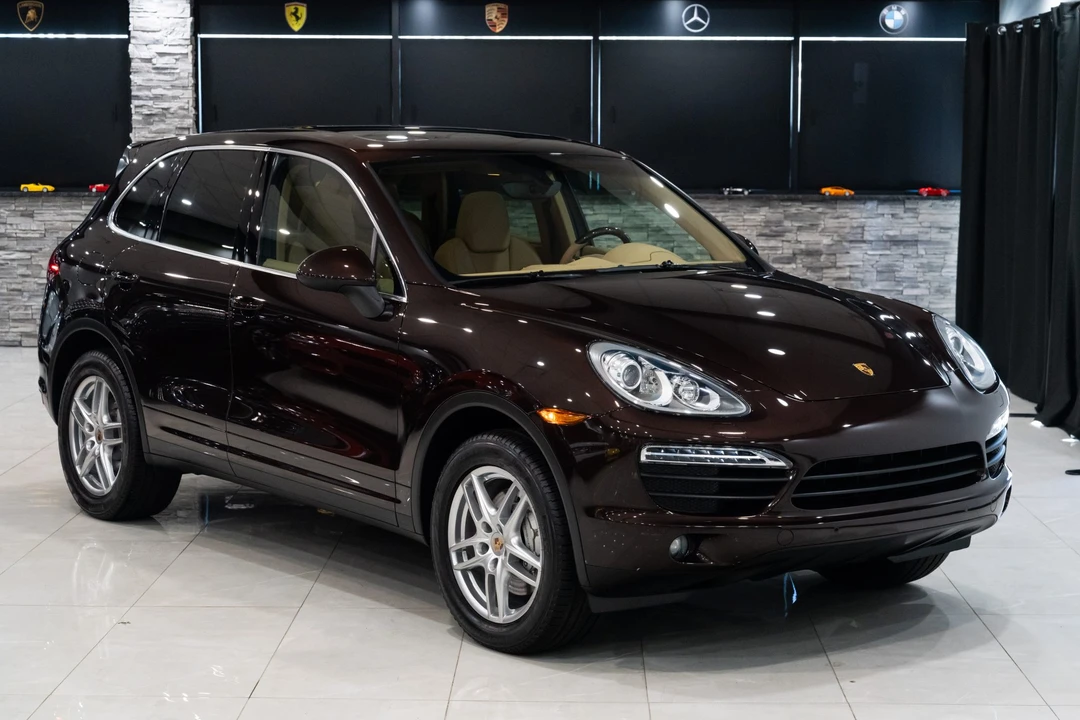 2014 Porsche 958 Cayenne S - Image 8 of 31