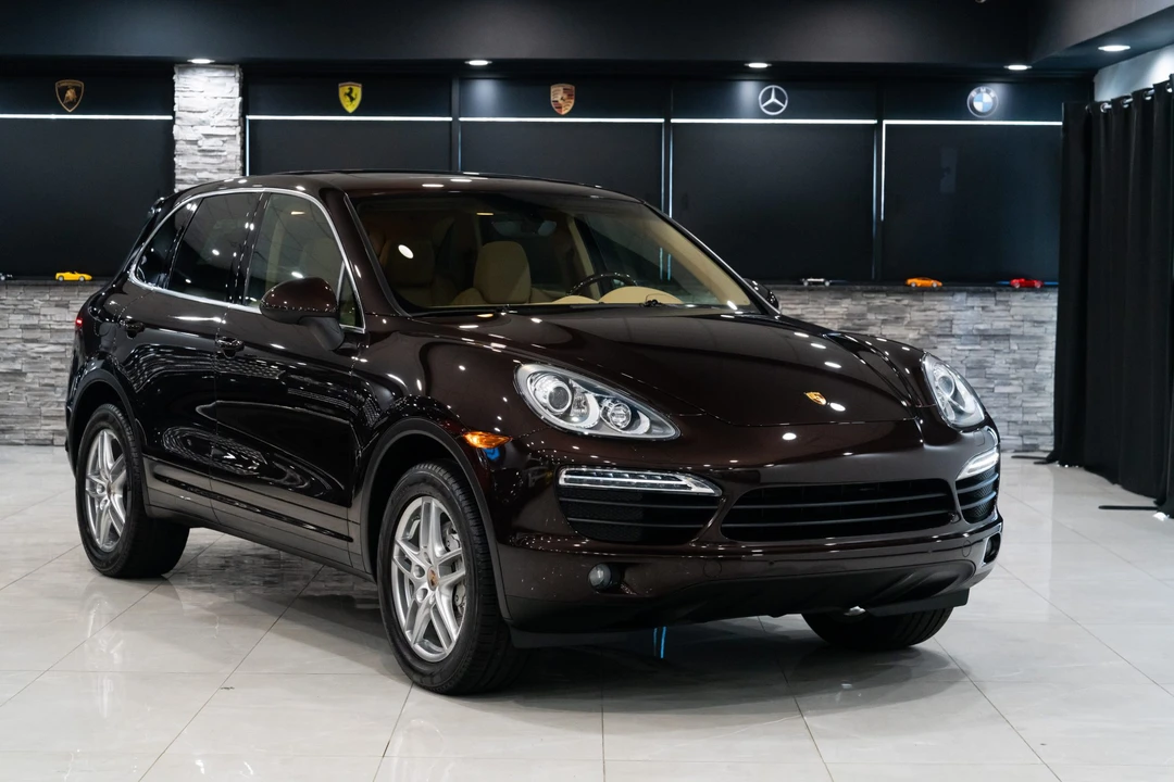 2014 Porsche 958 Cayenne S - Image 9 of 31