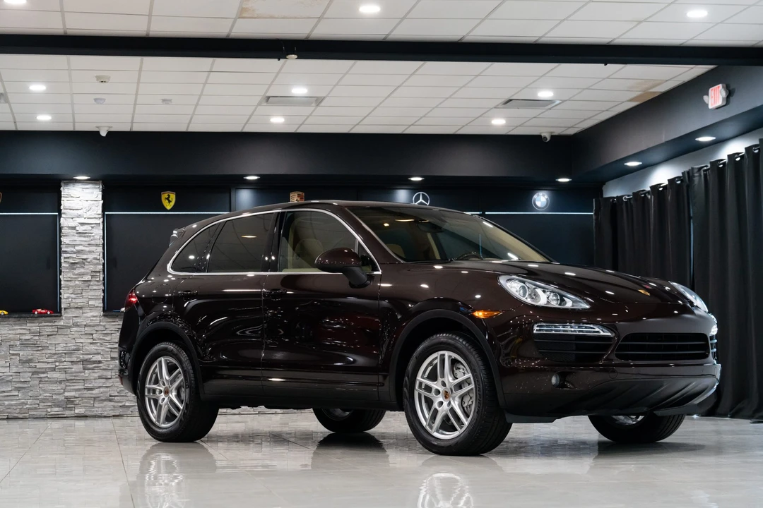 2014 Porsche 958 Cayenne S - Image 4 of 31