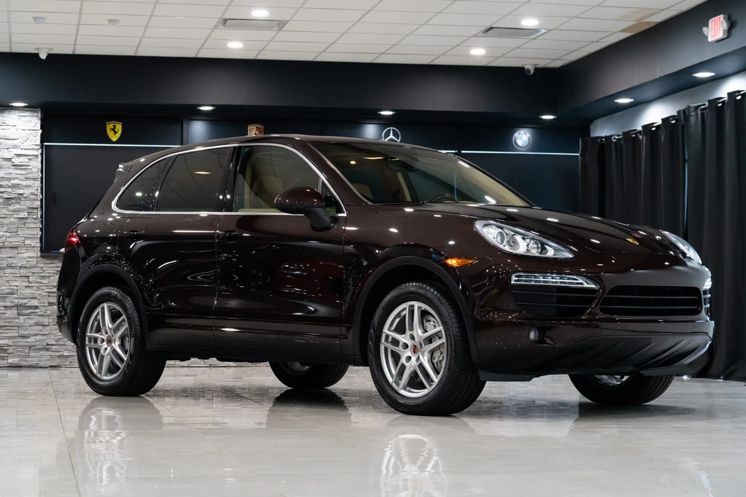2014 Porsche 958 Cayenne S - Image 3 of 31