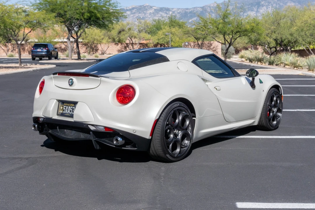 2015 Alfa Romeo 4C Coupe - Image 7 of 31