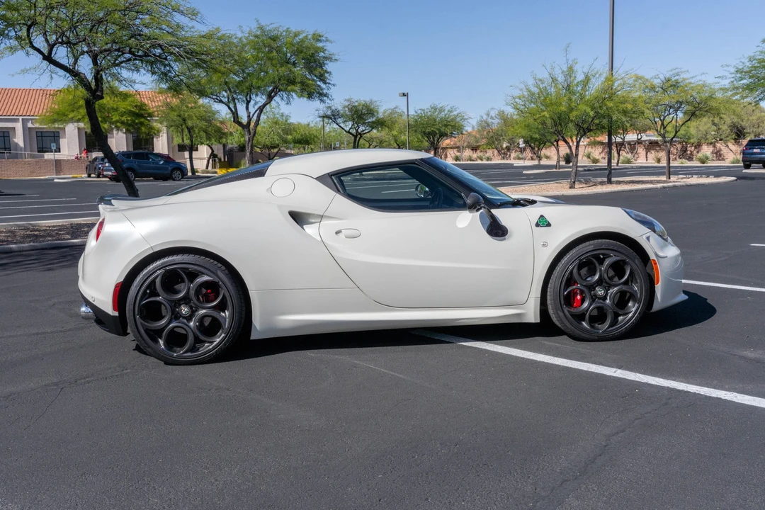 2015 Alfa Romeo 4C Coupe - Image 6 of 31