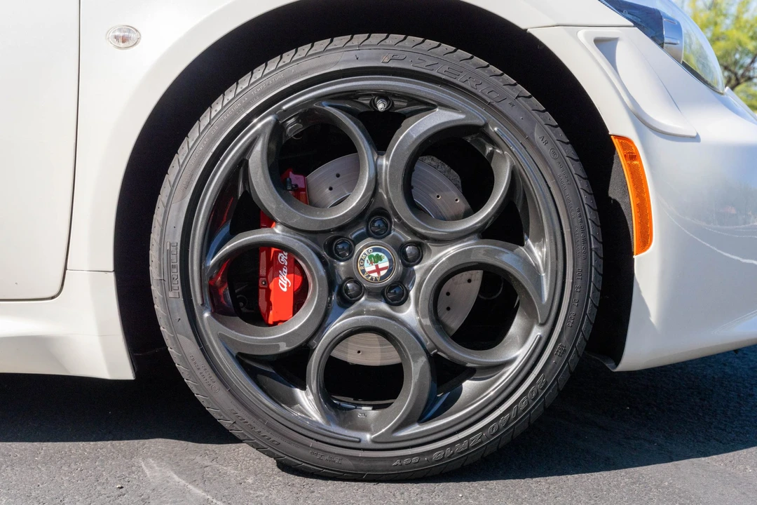2015 Alfa Romeo 4C Coupe - Image 31 of 31