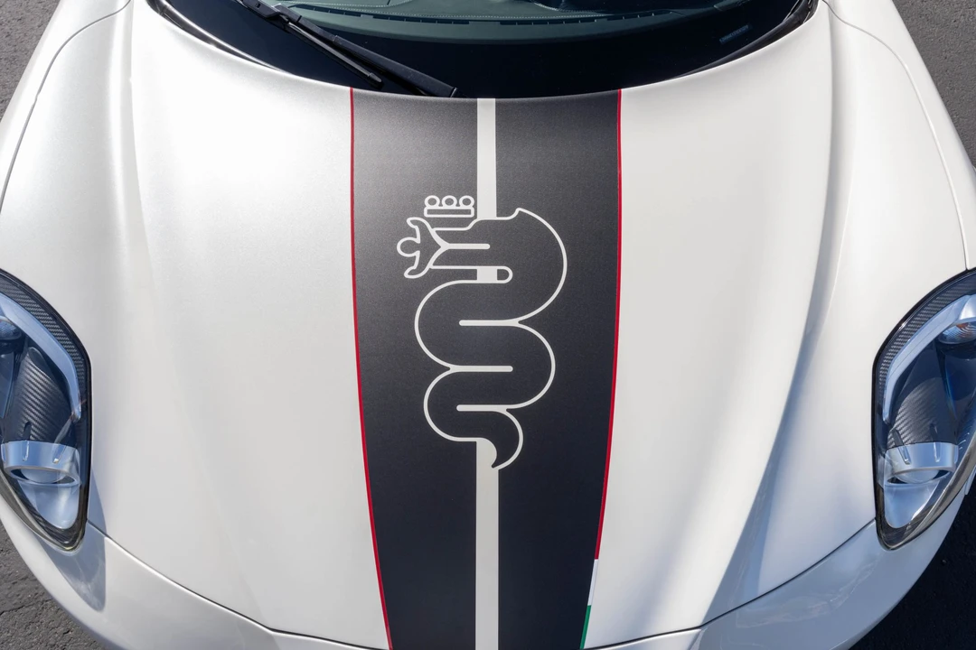 2015 Alfa Romeo 4C Coupe - Image 26 of 31