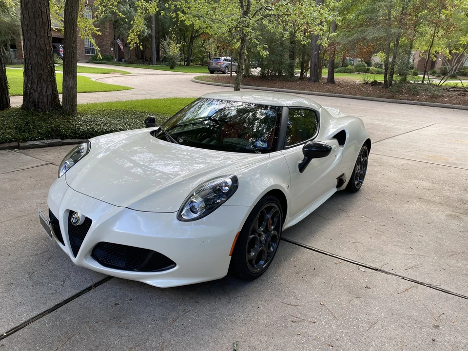 2015 Alfa Romeo 4C Coupe - Image 3 of 31