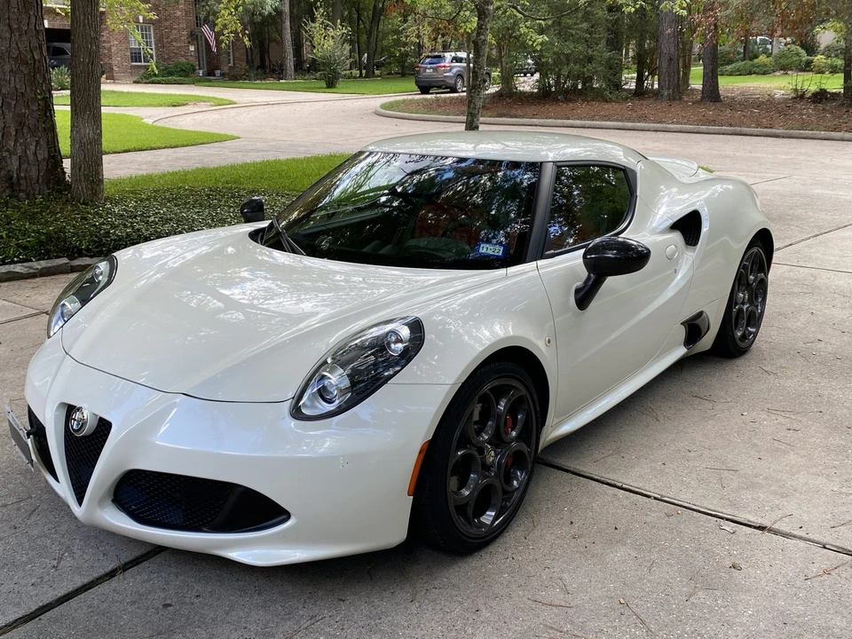 2015 Alfa Romeo 4C Coupe - Image 4 of 31