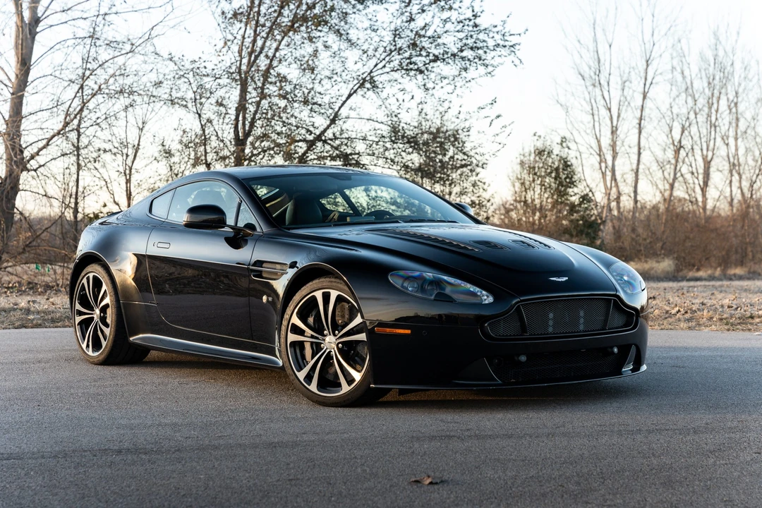 2015 Aston Martin V12 Vantage (2010-2018) - Image 11 of 31
