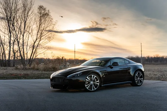 2015 Aston Martin V12 Vantage (2010-2018) - Image 2 of 31