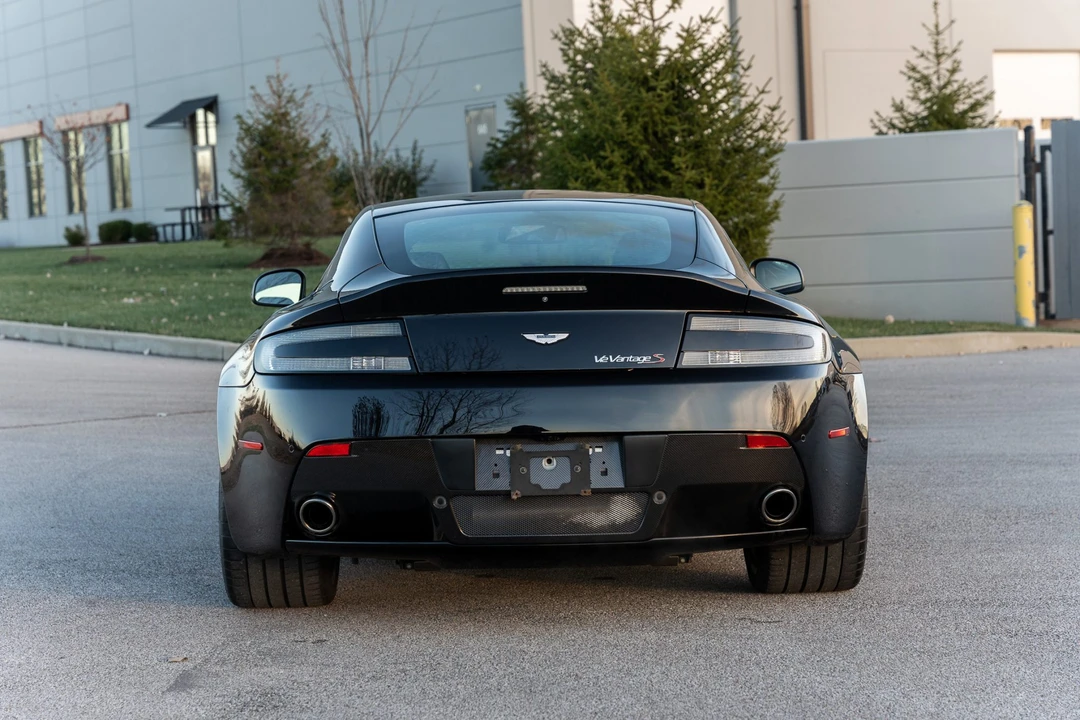 2015 Aston Martin V12 Vantage (2010-2018) - Image 22 of 31
