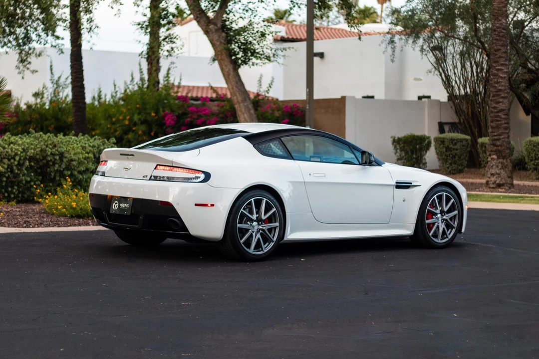 2015 Aston Martin V8 Vantage (2006-2017) - Image 20 of 31