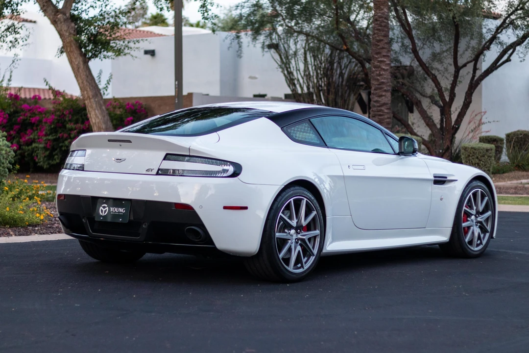 2015 Aston Martin V8 Vantage (2006-2017) - Image 11 of 31