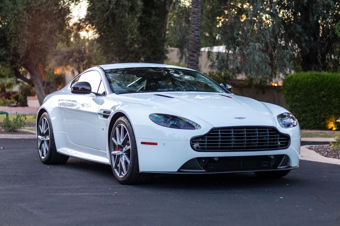 2015 Aston Martin V8 Vantage (2006-2017) - Image 15 of 31