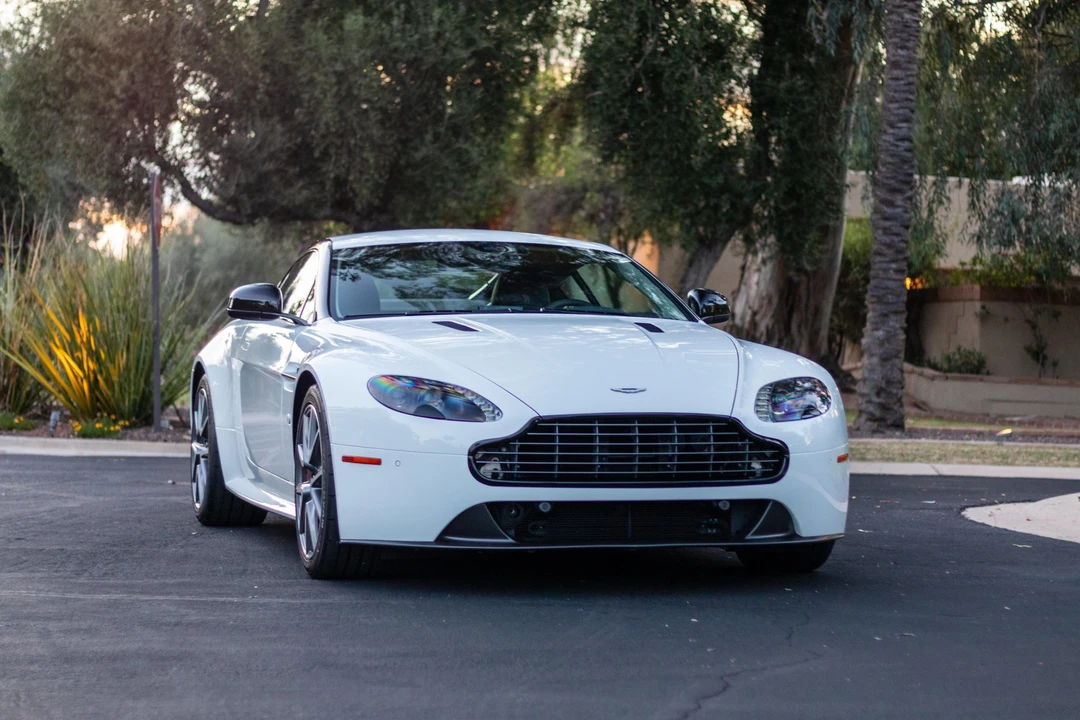 2015 Aston Martin V8 Vantage (2006-2017) - Image 2 of 31