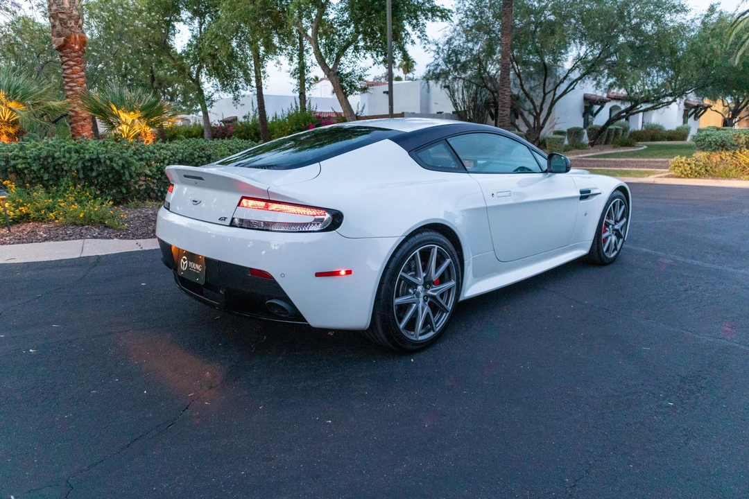 2015 Aston Martin V8 Vantage (2006-2017) - Image 21 of 31