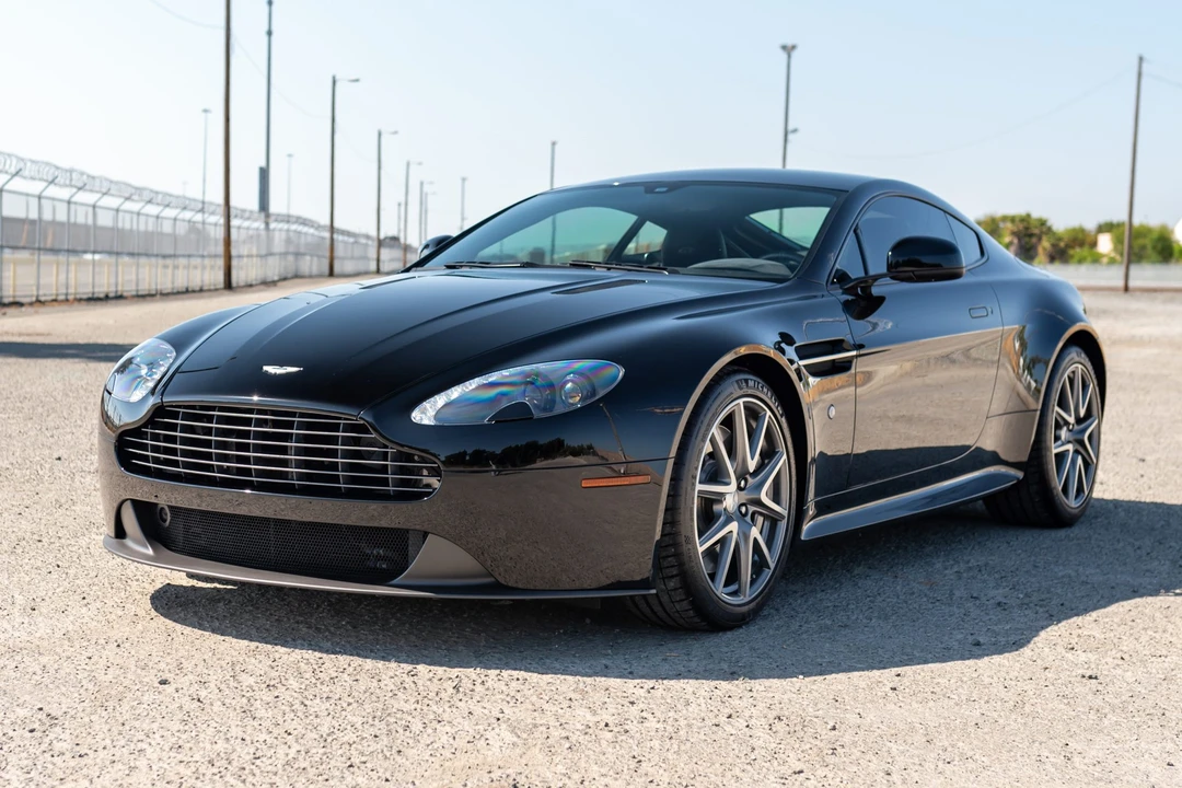 2015 Aston Martin V8 Vantage (2006-2017) - Image 2 of 31