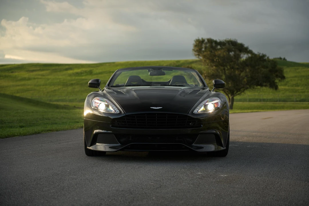 2015 Aston Martin Vanquish 2nd Gen - Image 4 of 31