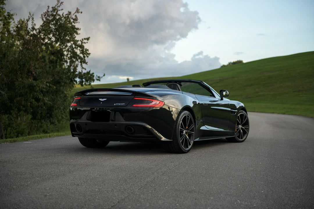 2015 Aston Martin Vanquish 2nd Gen - Image 6 of 31