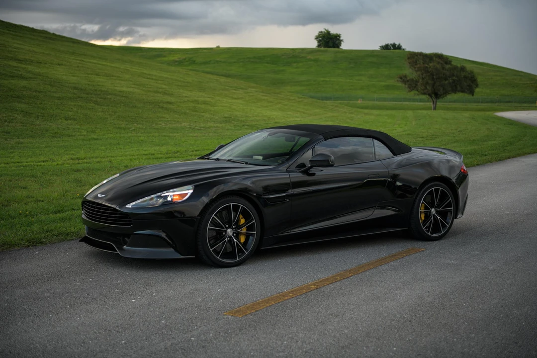 2015 Aston Martin Vanquish 2nd Gen - Image 3 of 31