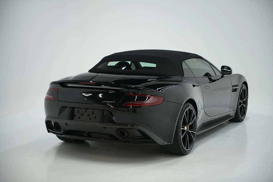 2015 Aston Martin Vanquish 2nd Gen - Image 22 of 31