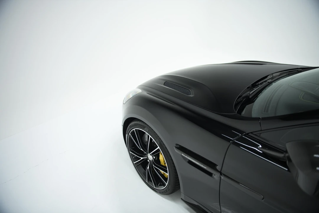 2015 Aston Martin Vanquish 2nd Gen - Image 30 of 31