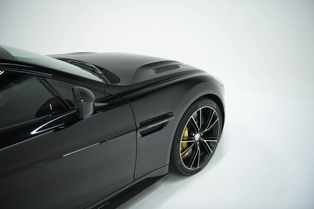 2015 Aston Martin Vanquish 2nd Gen - Image 28 of 31