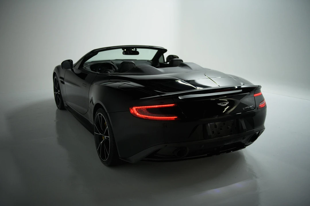 2015 Aston Martin Vanquish 2nd Gen - Image 23 of 31