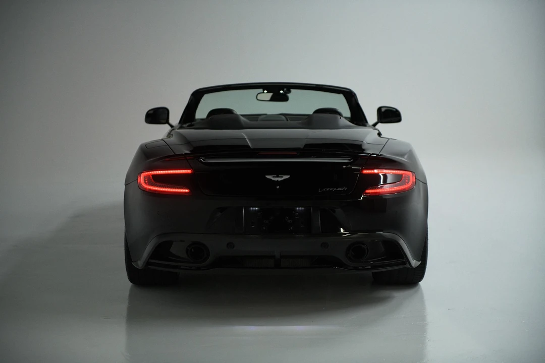 2015 Aston Martin Vanquish 2nd Gen - Image 25 of 31