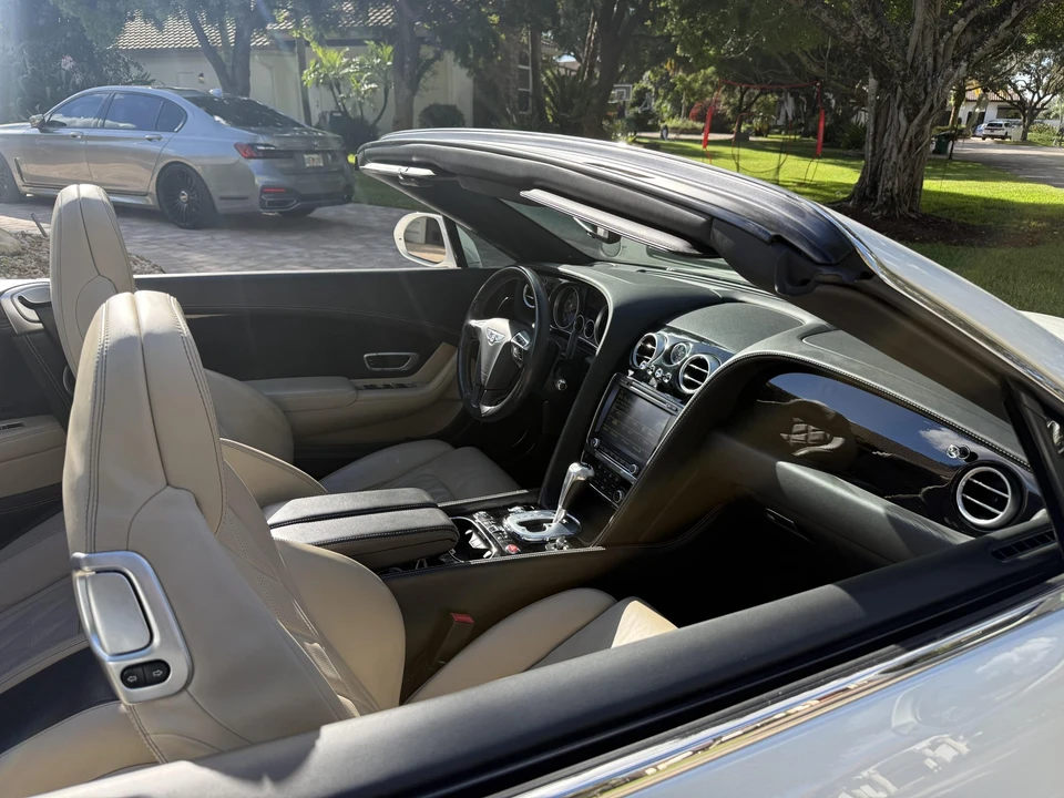 2015 Bentley Continental GTC - Image 28 of 31