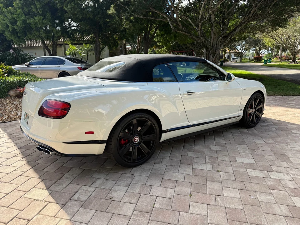 2015 Bentley Continental GTC - Image 8 of 31